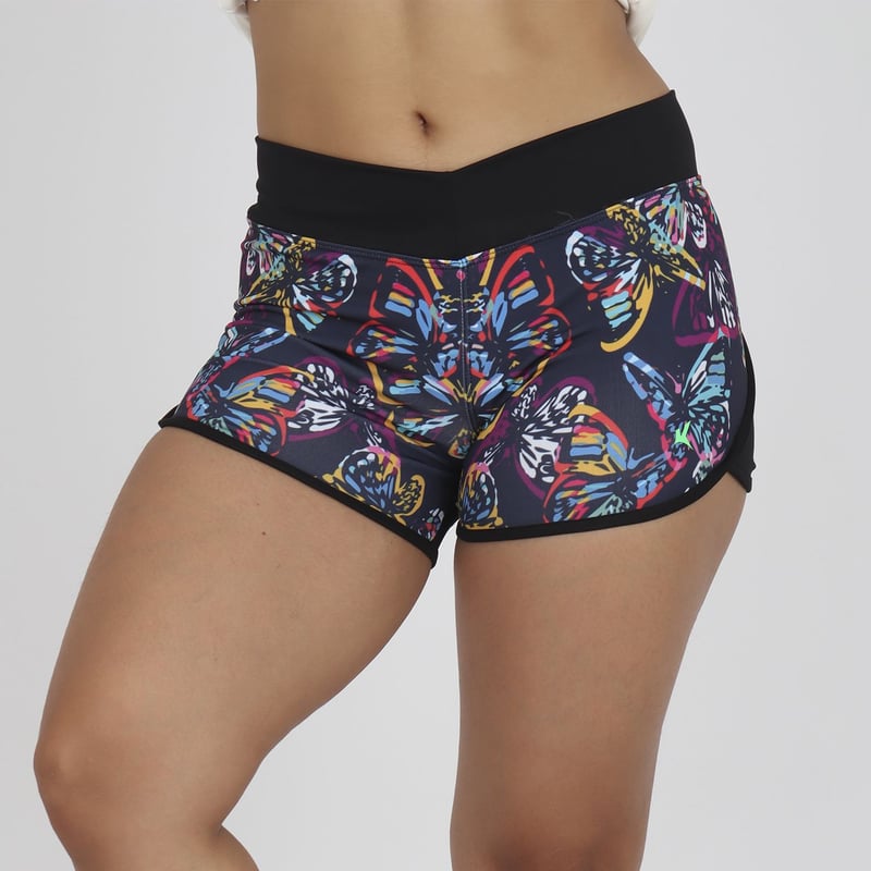 Mujeres en shorts cacheteros hotsell