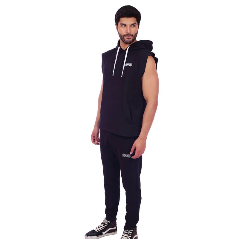 Polera Manga Cero Color Negro y Blanco Bolsillos delantero con cierre