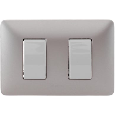 Interruptor Doble Armado (9/15) 16A Titanio Claro