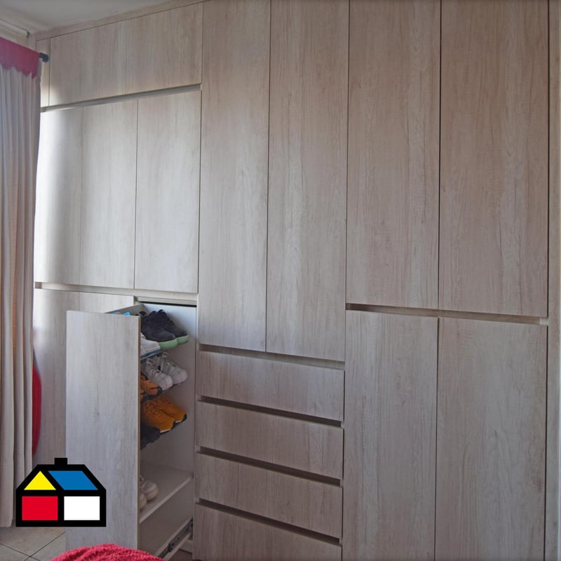 JUST HOME COLLECTION - Closet con instalación color Toscana a media entre 310x55x240cm