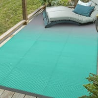 Alfombra de Exterior Impermeable Color Azul Gris en Degrade de 1.83 x 2.74 metros Marca Lahome