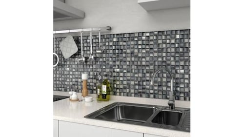 Listeles y Decorados