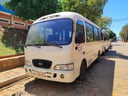 Hyundai COUNTY/2000 TIPO BUS, AÑO 2000, COLOR BEIGE (20 p.) . Operativo. Ubicación: Luque.
