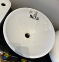 1 bacha para baño modelo BETA nuevo en caja sin uso