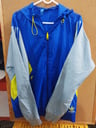 Campera rompeviento con capucha Adidas talla S