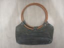 Cartera de jeans con argolla de madera