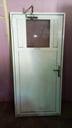 PUERTA DE METAL CON VIDRIO