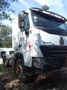 Tracto Camión marca: Sinotruck, modelo: HOWO A7, año: 2013 color: Blanco chapa: BLT949
