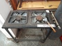 Cocina industrial de 2 hornallas