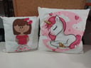 2 almohadas de niña