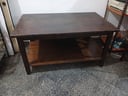escritorio de madera color marrón (Largo: 1,50m Alto: 80cm Ancho: 90cm
