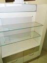 Mueble tipo exhibidor con 4 cajones (1,10m*1,45m*0,74cm) (A retirar del local del proveedor)