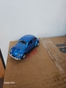Auto de colección modelo Fusca color azul (NUEVO) 12.5CM*4.5CM