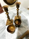 Antiguedades: 2 veleros 16cm de alto + 2 copas de metal/ Bronce 5cm de alto. 