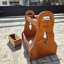 Revistero de madera vintage (32cm*39cm*45cm) + caja decorativa de madera (26cm*10cm*10cm) (Buen estado)