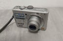 Cámara de fotos marca Panasonic,  modelo Lumix DMC-LS75  7.2 megapixeles, color gris. (Sin accesorios)