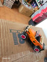 Auto de colección modelo antiguo clásico color naranja (NUEVO) 12.5CM*4.5CM