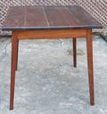 MESA CUADRADA EN MADERA MACIZA DE 0,80 CM DE ALTO X 0,78 CM CUADRADO