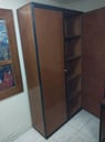 Armario de 2 puertas ( Ancho: 1/20m Largo: 2/15m Profundidad : 42cm)