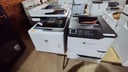 1 impresora HP M577 (sin accesorios) + 1 impresora Lexmark MS821 + 1 impresora HP M553 (sin accesorios) + 1 digitalsender HP 8500