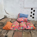 2 Puff con 4 almohadones c/u se arman cómo puff o cómo colchoneta (Buen estado) (Le falta lavado)