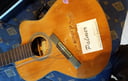 Guitarra electroacustica, Marca: Palmer, Modelo: PC60CEQ/N, Cuenta con modulador en la guitarra, afinador integrado, entrada Jack (TSR) y XLR, tiene el puente despegado de la caja, Cuenta con estuche Ovation en las condiciones que se encuentra.