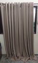 2 paños de cortinas de tela lonilla color marrón  (para apertura tipo puerta blindex, hasta el piso) - alto 2.50 mt c/u - ancho 4.38 mt c/u   Riel: 3.35 mt. con sus topes de c/ lado y 3 soportes con 2 tornillos c/ soporte