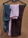 2 pantalones talle chicos + calza para frio talle chico