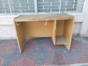 Escritorio de madera (sin cajón) (Con detalles)