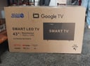 ENCIENDE, NUEVO EN CAJA, (Pantalla rota, Problema de Display) Para repuesto. Smart Led Tv JAM 43 pulgadas, sin accesorios.