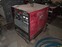 MAQ.SOLD DC400 LINCOLN PART K1309-20 SNU1130408522, faltan piezas (no posee alimentador de alambre o pinzas porta electrodos) incluye carro para transporte en el estado en que se encuentra (los que se observa en la foto). EQUIPO PESADO