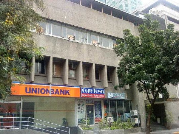 B & M Building