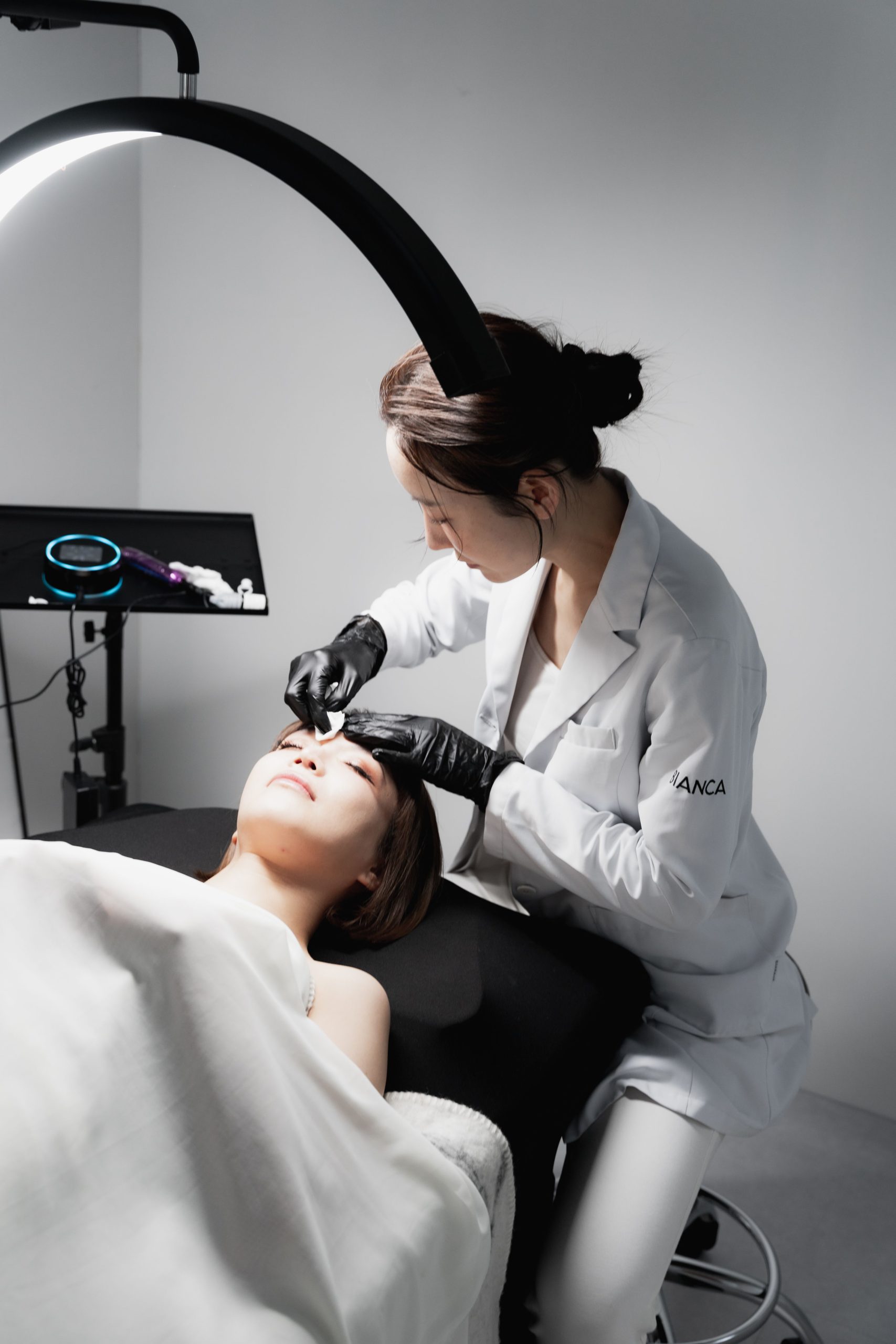 Permanent Makeup: The Art of Effortless Beauty