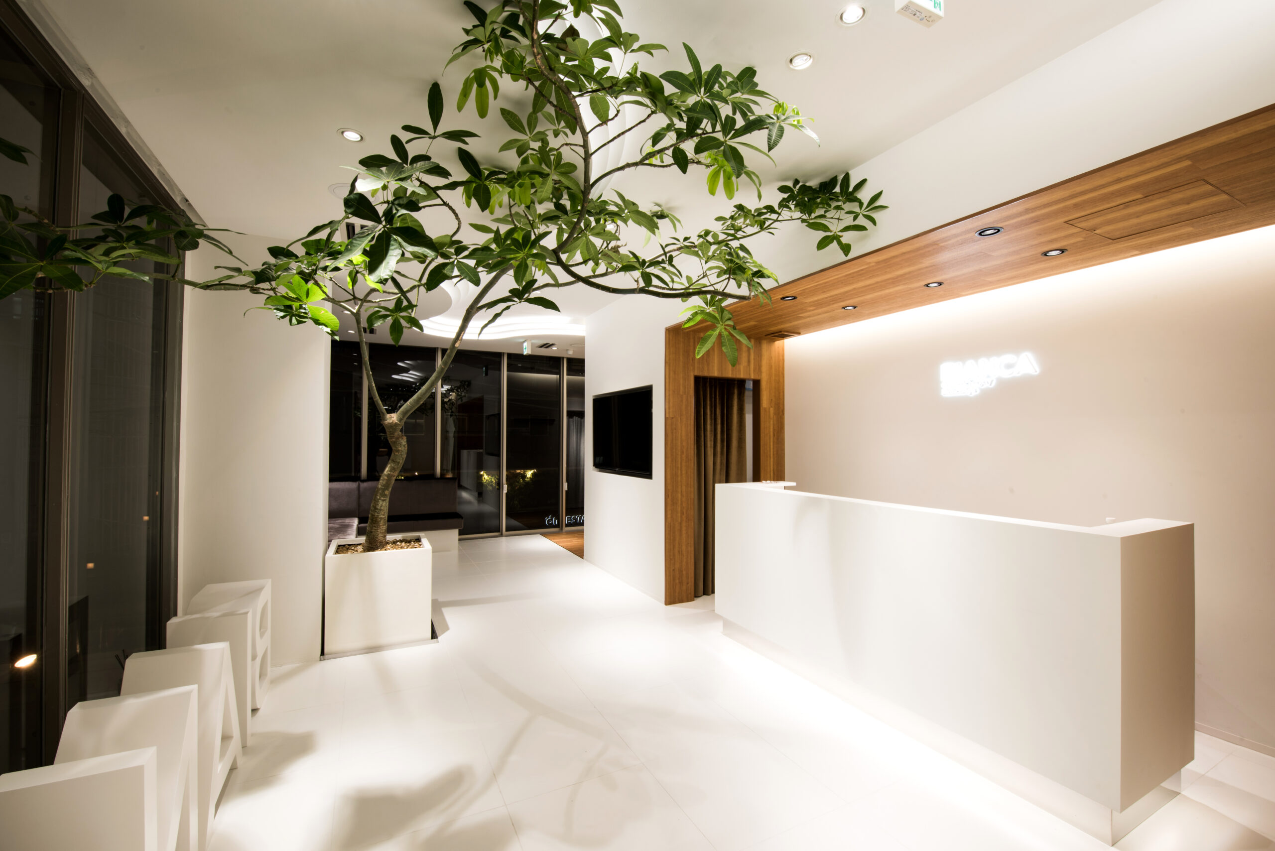 BIANCA OMOTESANDO GLOBAL