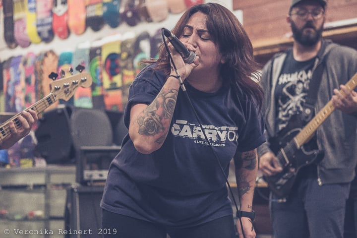 Rikki Vanderpol, Straight Edge Woman