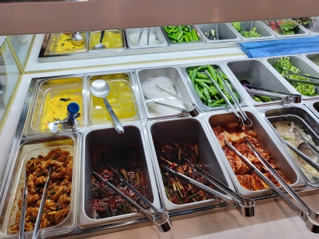 육미향 김포마산점 내부 — 한옥 느낌 고급스러운 인테리어