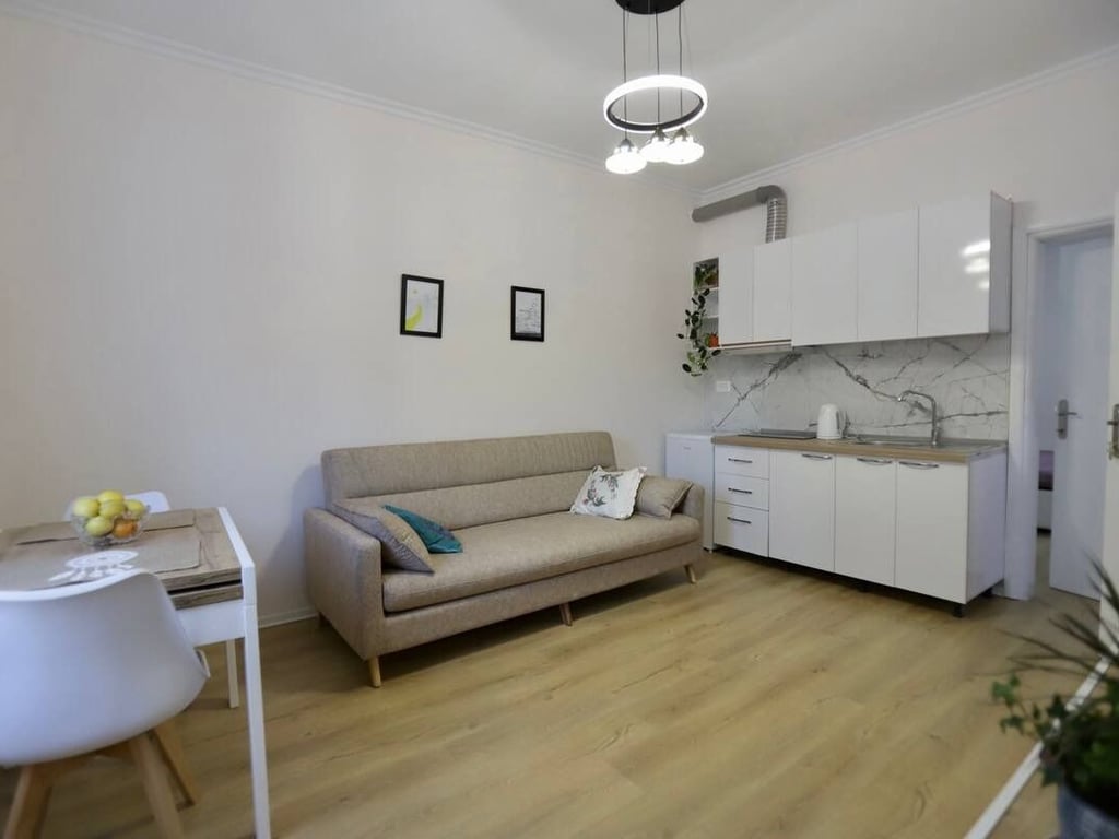 Affittasi appartamento 1+1 presso la Stazione dei Treni.