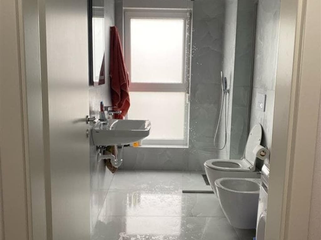 Apartament me Qera 2+1+Post Parkimi tek Ali Demi (ID B2201277) Tirane.