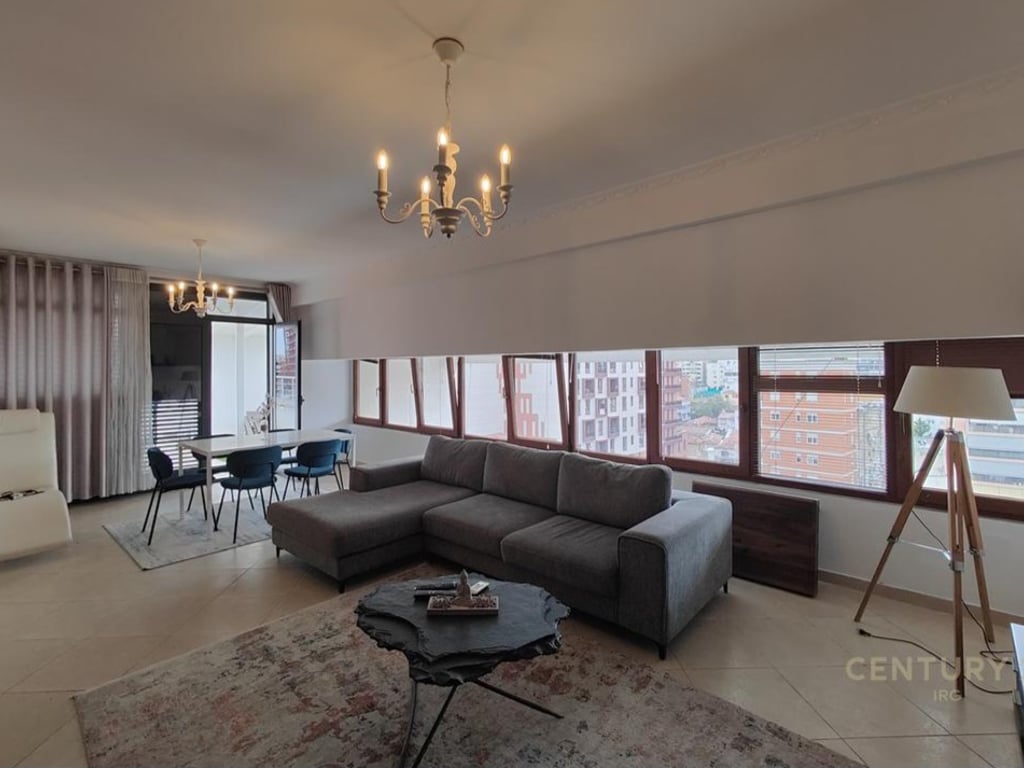 ✨ Apartament 2+1+2 me Verandë për Qira – Myslym Shyri, Tiranë