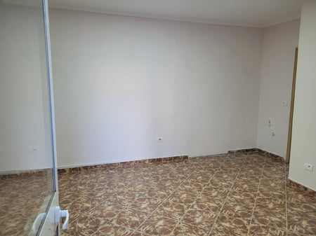 Business space for rent on Elbasan Street.