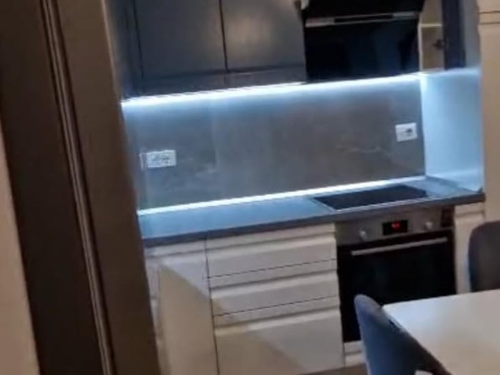 A 2+1+2 apartment is for rent in Don Bosko.