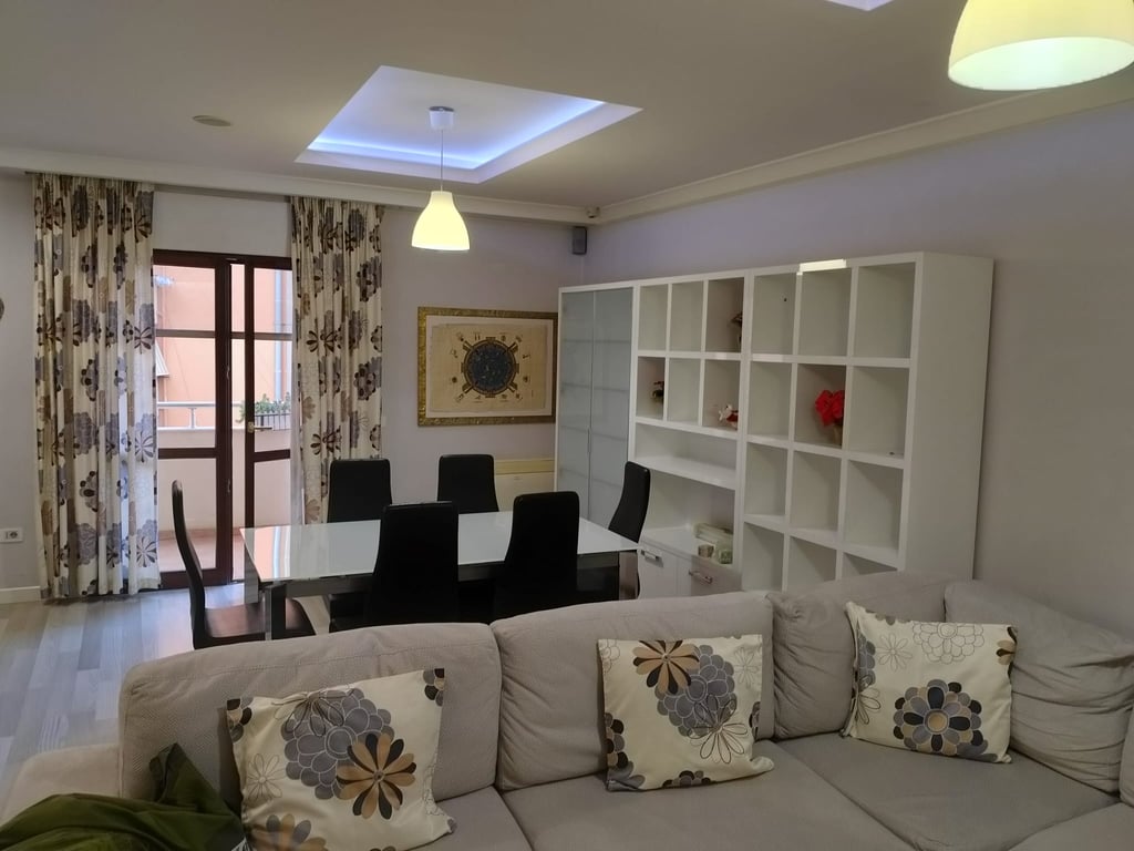 APARTAMENT ME QERA 2+1