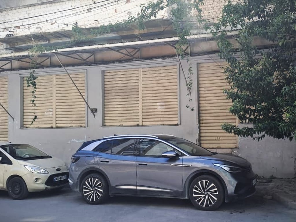 JEPET ME QERA HAPESIRA PER SHERBIME TREGTARE,ZYRA, DYQAN,ETJ