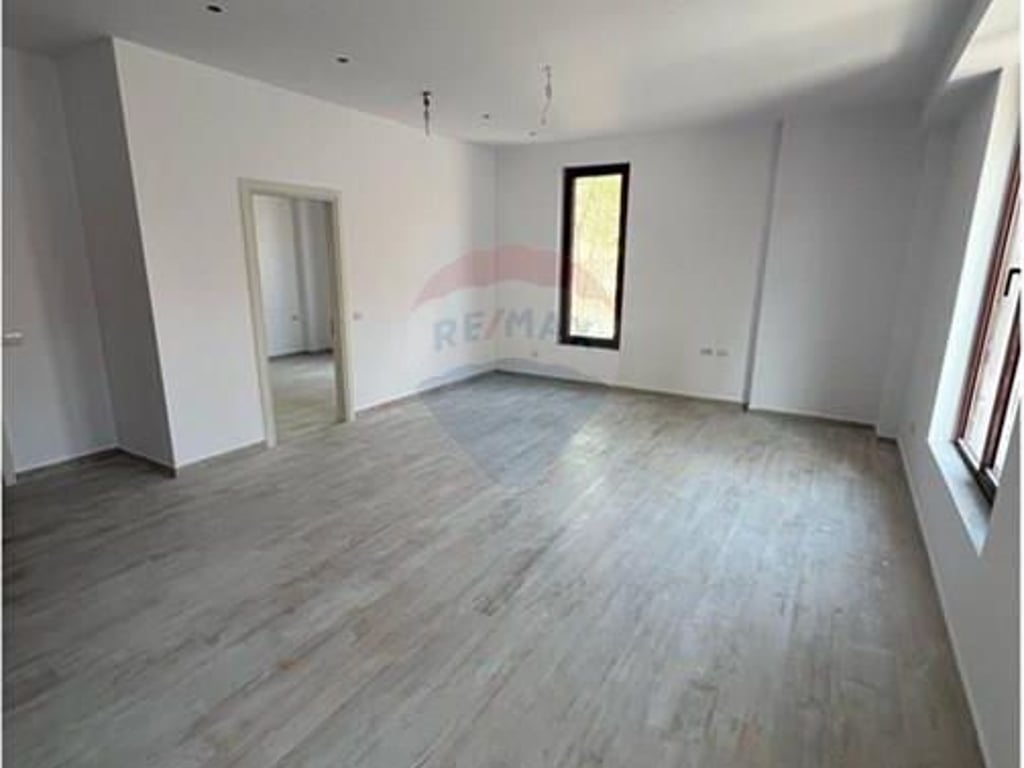 Apartament 1+1 për Qira ne Rrugen e Kavajes
