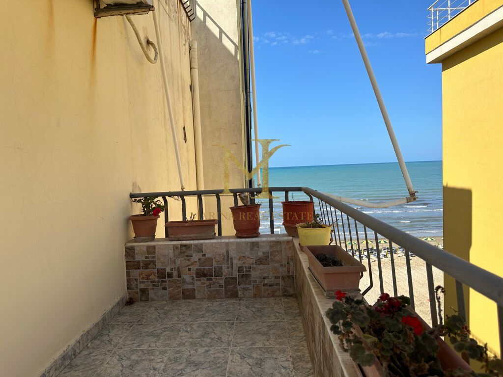 VENDESI APPARTAMENTO 1+1 PRIMA LINEA MARE PRESSO ROTA ROSSA!!