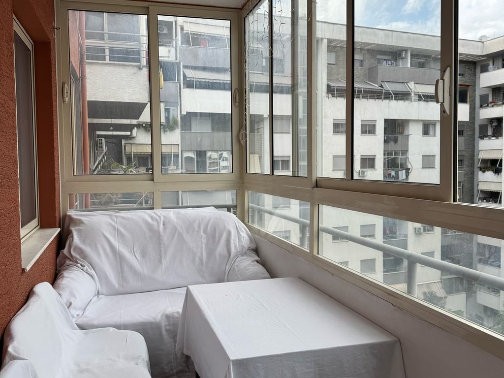 Affittasi appartamento 2+1+2, Astir dietro Eja Studio Prezzo: 500 euro