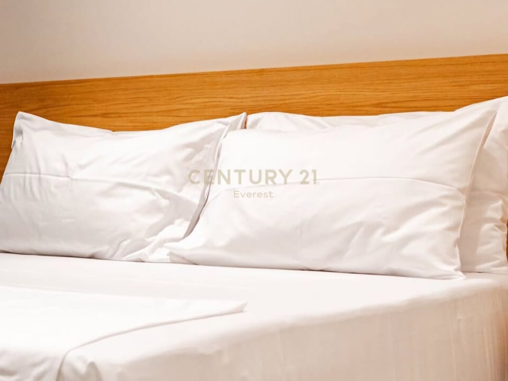 HOTEL PËR SHITJE NË QENDËR TË SARANDËS | HOTEL FOR SALE IN THE CENTER OF SARANDA