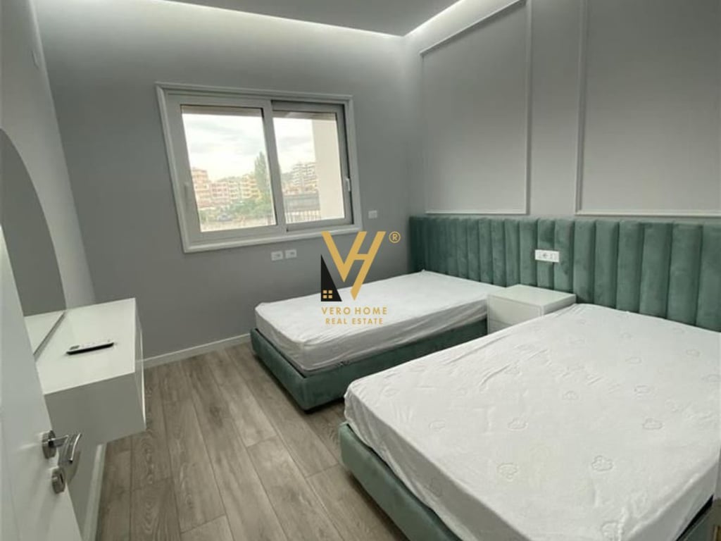 VENDESI APPARTAMENTO 2+1 A VALONA 230.000 EURO