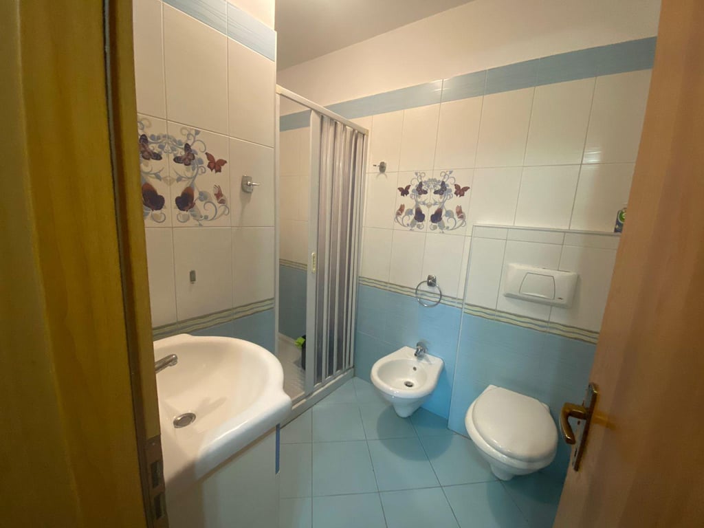 Jepet apartament 2+1 me qira tek Fusha e Aviacionit