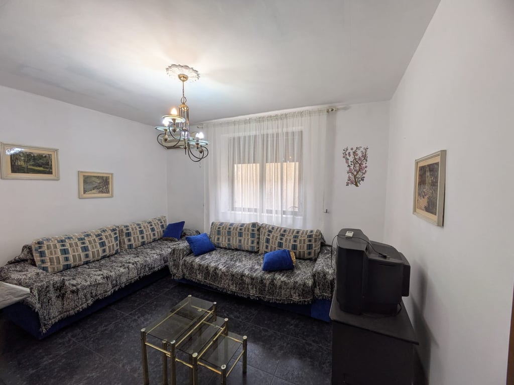 Apartament 1+1 me qira tek Rruga e Kavajes